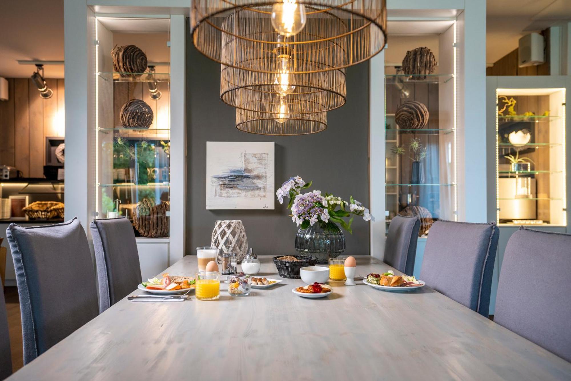 בורקום Arthotel Bakker מראה חיצוני תמונה